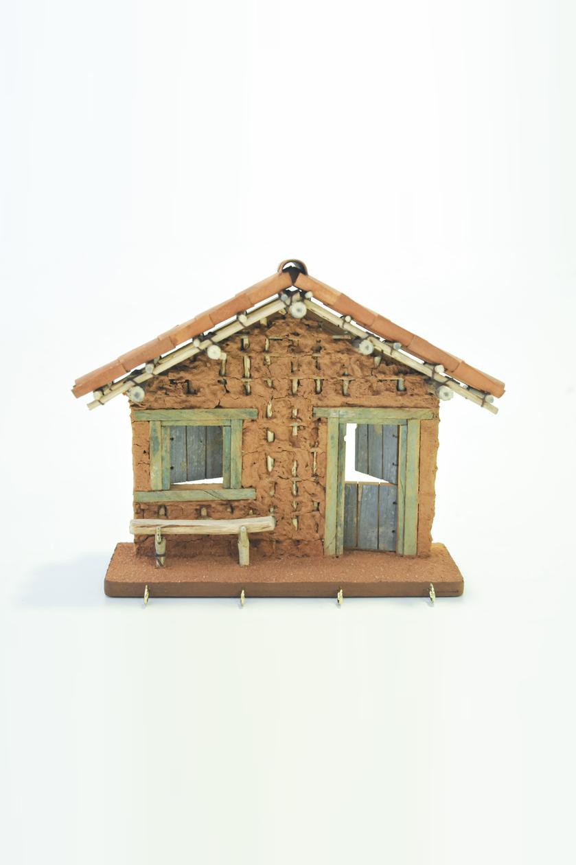 Porta chaves em Madeira - "Casa de Taipa"