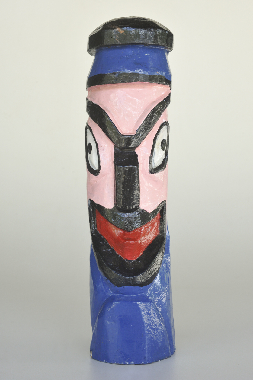 Escultura - "Homem barba azul" em Madeira